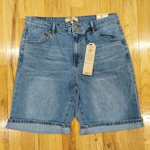 NWT RED STAR Bermuda Shorts with Rolled Hem (Size: 12)